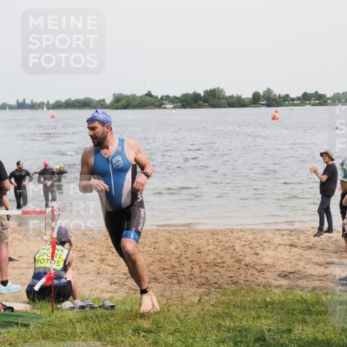 21.06.2025 - 27. Vierlanden-Triathlon MichiJ http://msf.ph/oto/8025445 15.06.2026 10:56:42 Schwimmen 642, 651, 685, 691 meine-sportfotos.de