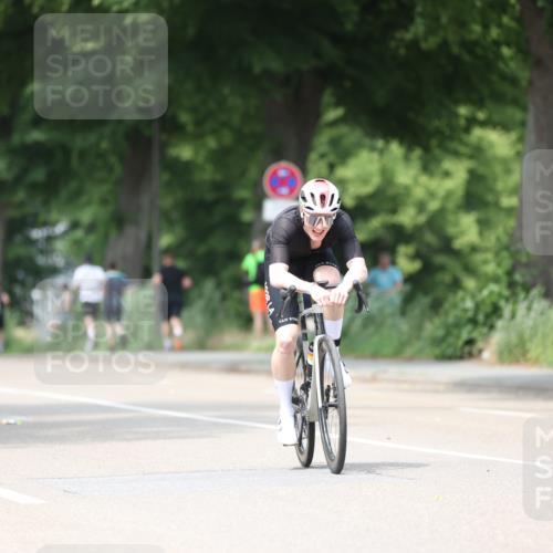 15.06.2025 - 7 Türme Triathlon Yannick Fuchs http://msf.ph/oto/8025552 15.06.2025 13:40:04 Radfahren 607, 948 meine-sportfotos.de