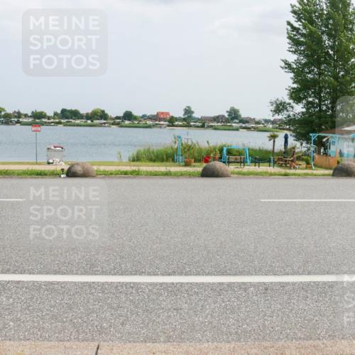 21.06.2025 - 27. Vierlanden-Triathlon H.Heesch http://msf.ph/oto/8025635 15.06.2025 12:07:23 Radfahren 662, 867, 869 meine-sportfotos.de