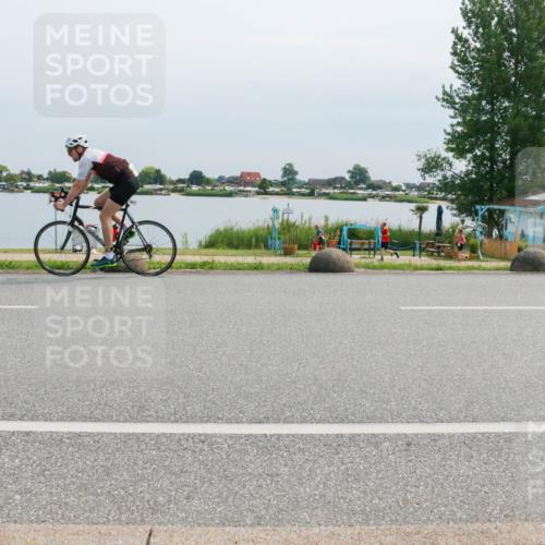 21.06.2025 - 27. Vierlanden-Triathlon H.Heesch http://msf.ph/oto/8025660 15.06.2025 11:17:22 Radfahren 672, 782, 847 meine-sportfotos.de