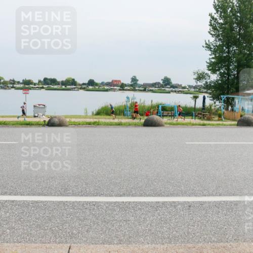 21.06.2025 - 27. Vierlanden-Triathlon H.Heesch http://msf.ph/oto/8025689 15.06.2025 11:17:23 Radfahren 672, 782, 847 meine-sportfotos.de