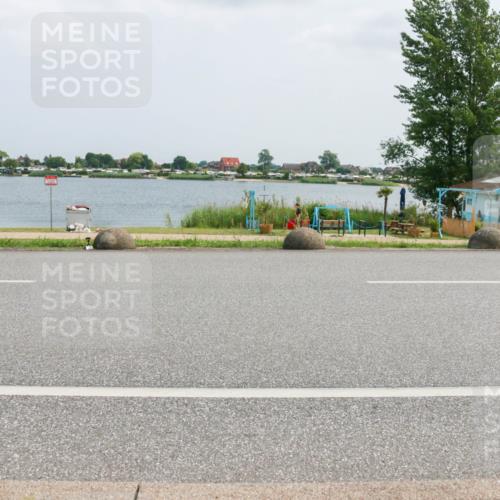 21.06.2025 - 27. Vierlanden-Triathlon H.Heesch http://msf.ph/oto/8025717 15.06.2025 12:07:27 Radfahren 228, 662, 732, 909, 1000, 1001, 1002, 1003 meine-sportfotos.de