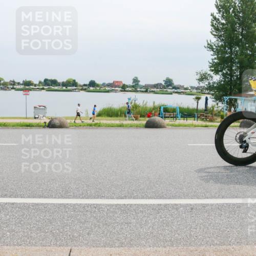 21.06.2025 - 27. Vierlanden-Triathlon H.Heesch http://msf.ph/oto/8025776 15.06.2025 11:17:49 Radfahren 7, 148, 153, 720, 947 meine-sportfotos.de