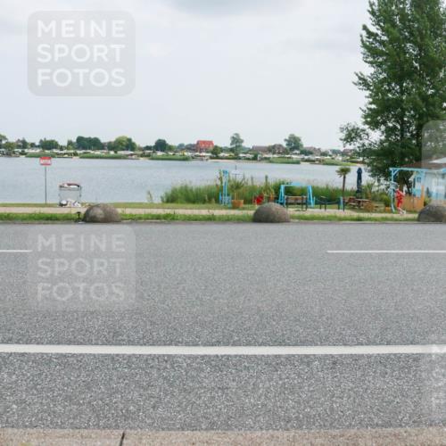 21.06.2025 - 27. Vierlanden-Triathlon H.Heesch http://msf.ph/oto/8025861 15.06.2025 12:08:07 Radfahren 1004, 1005, 1006, 1007, 1008 meine-sportfotos.de