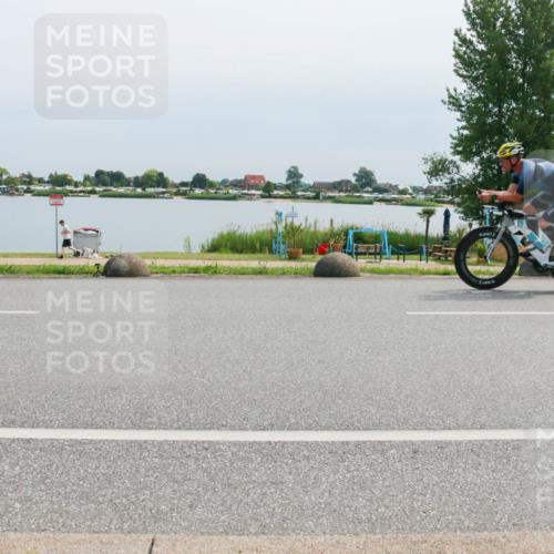 21.06.2025 - 27. Vierlanden-Triathlon H.Heesch http://msf.ph/oto/8025954 15.06.2025 11:18:34 Radfahren 236, 836 meine-sportfotos.de