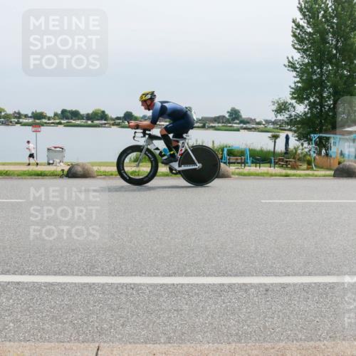 21.06.2025 - 27. Vierlanden-Triathlon H.Heesch http://msf.ph/oto/8025962 15.06.2025 11:18:35 Radfahren 236, 836 meine-sportfotos.de