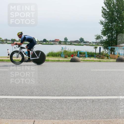 21.06.2025 - 27. Vierlanden-Triathlon H.Heesch http://msf.ph/oto/8025969 15.06.2025 11:18:35 Radfahren 236, 836 meine-sportfotos.de