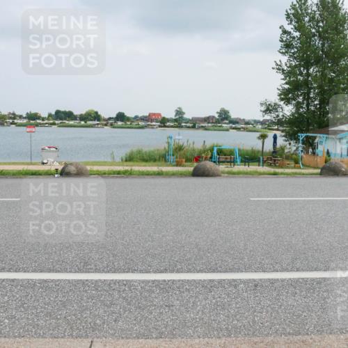 21.06.2025 - 27. Vierlanden-Triathlon H.Heesch http://msf.ph/oto/8025990 15.06.2025 12:09:33 Radfahren 759, 800 meine-sportfotos.de