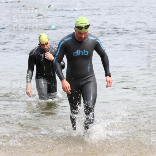 15.06.2025 - 27. Vierlanden-Triathlon Lena Gebhardt http://msf.ph/oto/8026078 15.06.2025 10:57:59 Schwimmen 640, 647, 705, 738, 762 meine-sportfotos.de