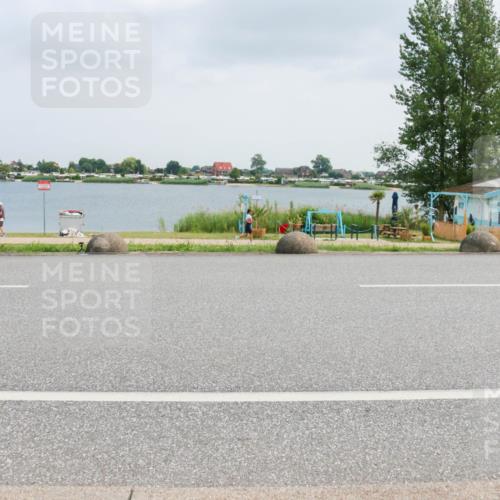 21.06.2025 - 27. Vierlanden-Triathlon H.Heesch http://msf.ph/oto/8026110 15.06.2025 12:10:25 Radfahren 917 meine-sportfotos.de