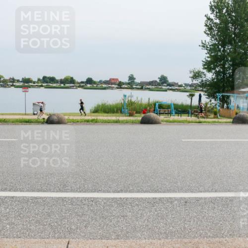 21.06.2025 - 27. Vierlanden-Triathlon H.Heesch http://msf.ph/oto/8026133 15.06.2025 11:18:51 Radfahren 745, 832, 863 meine-sportfotos.de