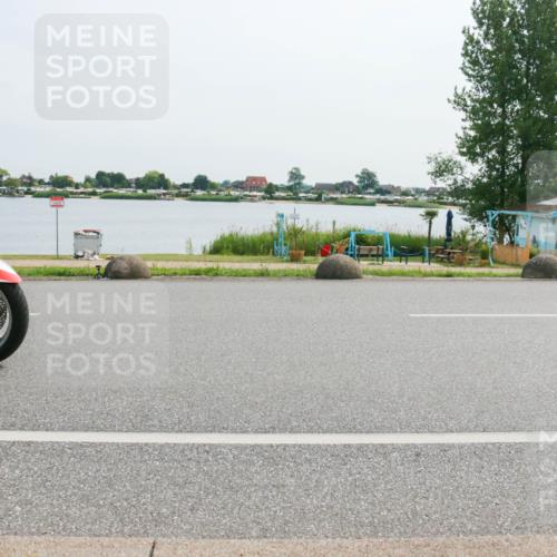 15.06.2025 - 27. Vierlanden-Triathlon H.Heesch http://msf.ph/oto/8026175 15.06.2025 10:27:33 Radfahren 165, 492, 522, 628 meine-sportfotos.de