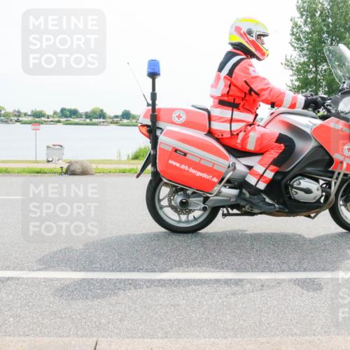 15.06.2025 - 27. Vierlanden-Triathlon H.Heesch http://msf.ph/oto/8026185 15.06.2025 10:27:33 Radfahren 165, 492, 522, 628 meine-sportfotos.de