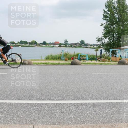 21.06.2025 - 27. Vierlanden-Triathlon H.Heesch http://msf.ph/oto/8026199 15.06.2025 12:10:59 Radfahren 885, 932, 1019, 1020, 1021, 1023 meine-sportfotos.de