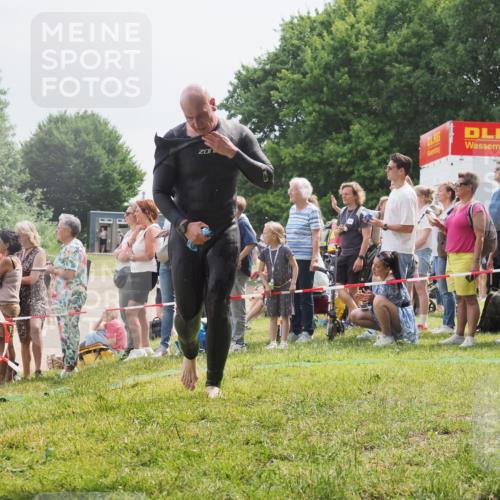 15.06.2025 - 27. Vierlanden-Triathlon KatJ http://msf.ph/oto/8026241 15.06.2025 10:59:41 Schwimmen 641, 668, 751 meine-sportfotos.de