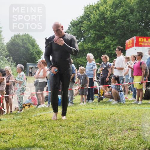 15.06.2025 - 27. Vierlanden-Triathlon KatJ http://msf.ph/oto/8026253 15.06.2025 10:59:41 Schwimmen 641, 668, 751 meine-sportfotos.de
