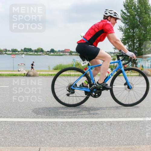 21.06.2025 - 27. Vierlanden-Triathlon H.Heesch http://msf.ph/oto/8026269 15.06.2025 12:11:24 Radfahren 705, 913, 1014, 1015, 1016, 1017, 1018 meine-sportfotos.de