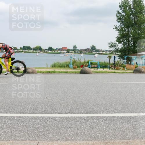 21.06.2025 - 27. Vierlanden-Triathlon H.Heesch http://msf.ph/oto/8026375 15.06.2025 12:12:16 Radfahren 931 meine-sportfotos.de