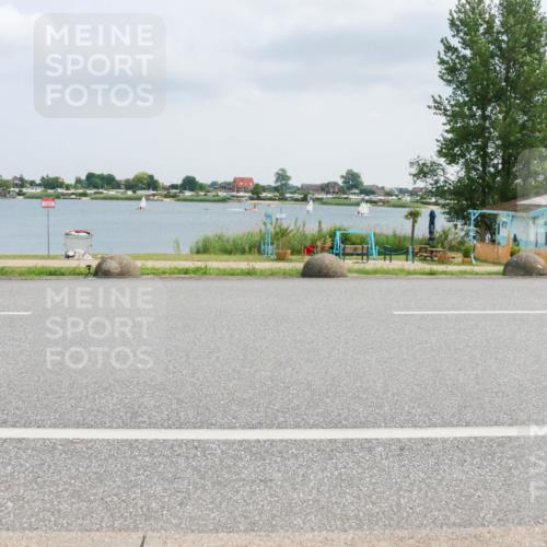 21.06.2025 - 27. Vierlanden-Triathlon H.Heesch http://msf.ph/oto/8026377 15.06.2025 12:12:17 Radfahren 931 meine-sportfotos.de