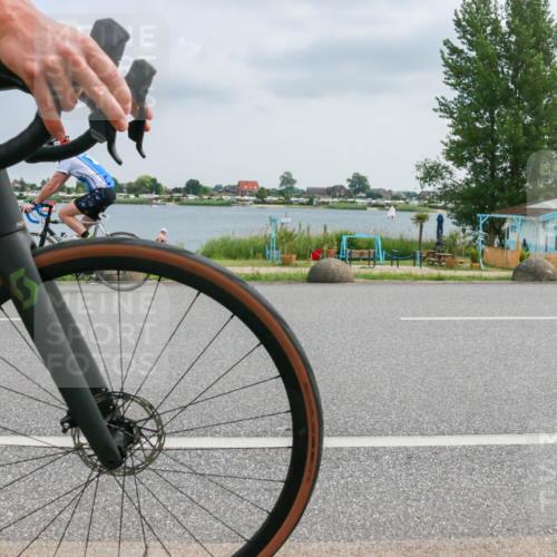 21.06.2025 - 27. Vierlanden-Triathlon H.Heesch http://msf.ph/oto/8026449 15.06.2025 12:12:51 Radfahren 71, 875, 914, 969 meine-sportfotos.de