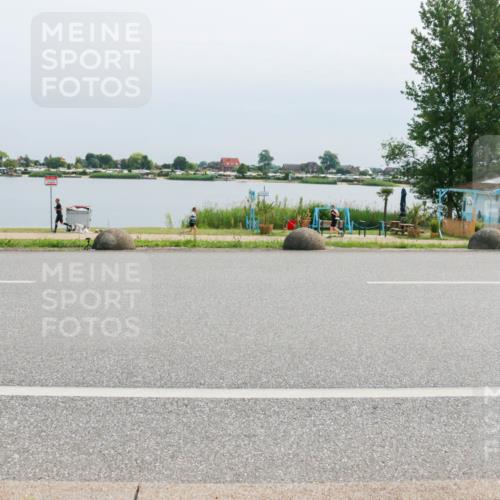 21.06.2025 - 27. Vierlanden-Triathlon H.Heesch http://msf.ph/oto/8026513 15.06.2025 11:18:52 Radfahren 745, 832, 863 meine-sportfotos.de