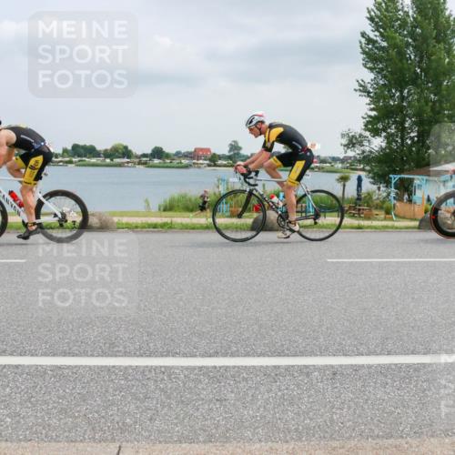 21.06.2025 - 27. Vierlanden-Triathlon H.Heesch http://msf.ph/oto/8026523 15.06.2025 12:13:26 Radfahren 1034, 1035, 1036, 1037, 1038 meine-sportfotos.de