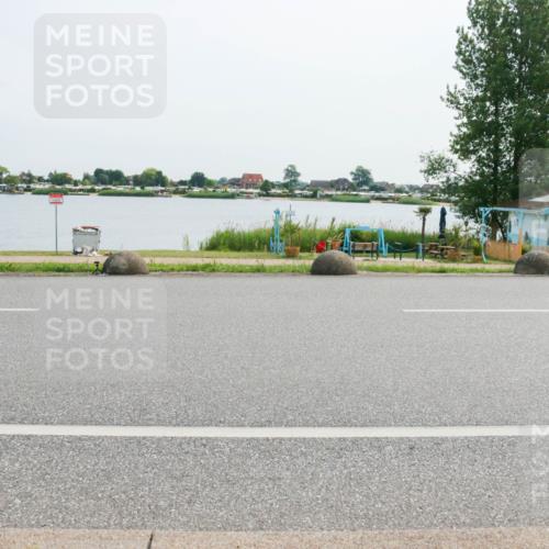 15.06.2025 - 27. Vierlanden-Triathlon H.Heesch http://msf.ph/oto/8026580 15.06.2025 10:27:43 Radfahren 75 meine-sportfotos.de