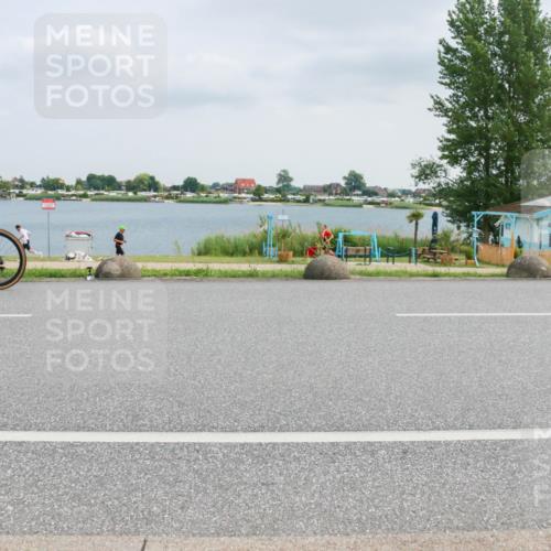 21.06.2025 - 27. Vierlanden-Triathlon H.Heesch http://msf.ph/oto/8026614 15.06.2025 12:14:00 Radfahren 642, 715, 959 meine-sportfotos.de