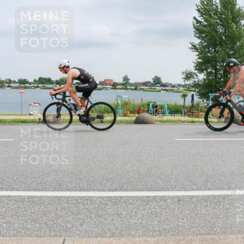 21.06.2025 - 27. Vierlanden-Triathlon H.Heesch http://msf.ph/oto/8026625 15.06.2025 12:14:19 Radfahren 741, 942, 1029, 1030, 1031, 1032, 1033 meine-sportfotos.de