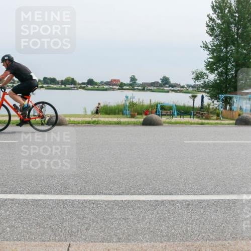 21.06.2025 - 27. Vierlanden-Triathlon H.Heesch http://msf.ph/oto/8026738 15.06.2025 11:19:22 Radfahren 151, 188, 783, 784 meine-sportfotos.de