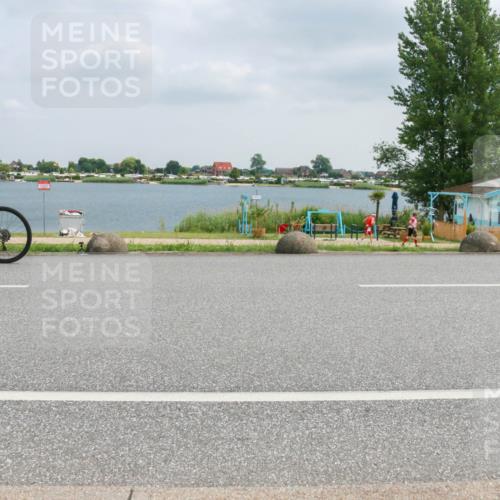 21.06.2025 - 27. Vierlanden-Triathlon H.Heesch http://msf.ph/oto/8026770 15.06.2025 12:15:23 Radfahren 643, 688, 702, 924 meine-sportfotos.de
