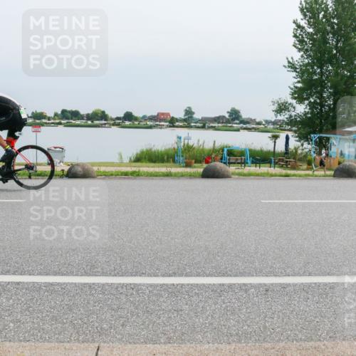 21.06.2025 - 27. Vierlanden-Triathlon H.Heesch http://msf.ph/oto/8026772 15.06.2025 11:19:28 Radfahren 172, 784, 786 meine-sportfotos.de