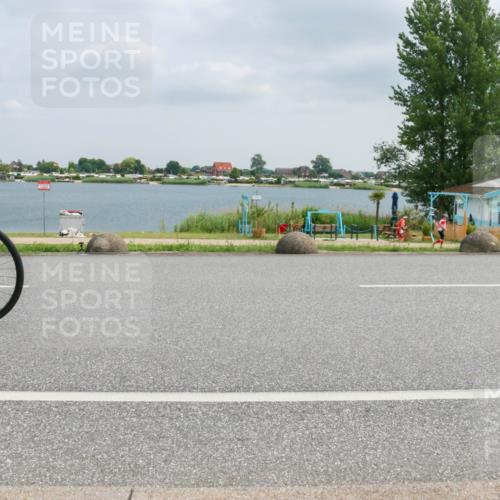 21.06.2025 - 27. Vierlanden-Triathlon H.Heesch http://msf.ph/oto/8026774 15.06.2025 12:15:24 Radfahren 643, 688, 924 meine-sportfotos.de