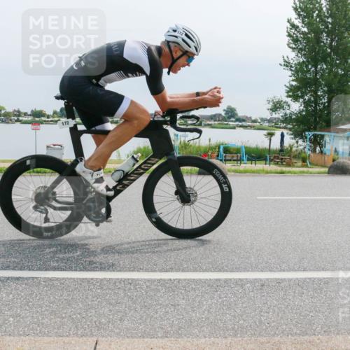 21.06.2025 - 27. Vierlanden-Triathlon H.Heesch http://msf.ph/oto/8026808 15.06.2025 11:19:32 Radfahren 172, 786 meine-sportfotos.de