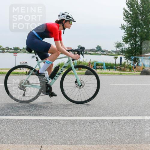 21.06.2025 - 27. Vierlanden-Triathlon H.Heesch http://msf.ph/oto/8026832 15.06.2025 11:19:40 Radfahren 205, 835 meine-sportfotos.de