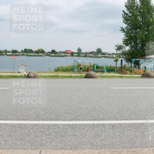 21.06.2025 - 27. Vierlanden-Triathlon H.Heesch http://msf.ph/oto/8026886 15.06.2025 12:16:41 Radfahren 838 meine-sportfotos.de