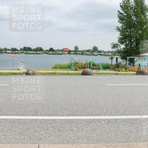 21.06.2025 - 27. Vierlanden-Triathlon H.Heesch http://msf.ph/oto/8026900 15.06.2025 12:16:50 Radfahren 808, 862, 918 meine-sportfotos.de