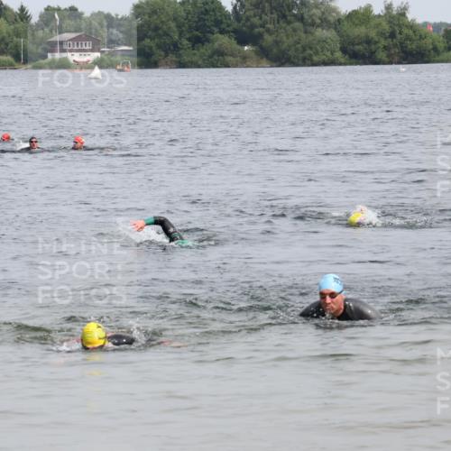 15.06.2025 - 27. Vierlanden-Triathlon Lena Gebhardt http://msf.ph/oto/8026918 15.06.2025 10:59:17 Schwimmen  meine-sportfotos.de