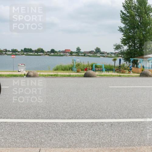 21.06.2025 - 27. Vierlanden-Triathlon H.Heesch http://msf.ph/oto/8026926 15.06.2025 12:17:00 Radfahren 667, 691, 817 meine-sportfotos.de