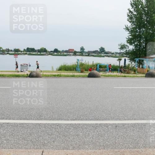 21.06.2025 - 27. Vierlanden-Triathlon H.Heesch http://msf.ph/oto/8027159 15.06.2025 11:20:50 Radfahren 237, 952, 962 meine-sportfotos.de
