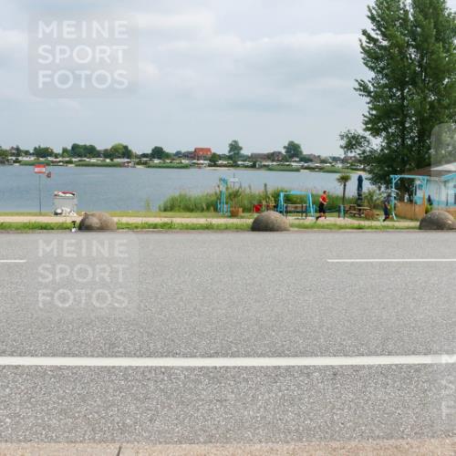 21.06.2025 - 27. Vierlanden-Triathlon H.Heesch http://msf.ph/oto/8027208 15.06.2025 12:19:35 Radfahren 637, 646, 647, 947 meine-sportfotos.de