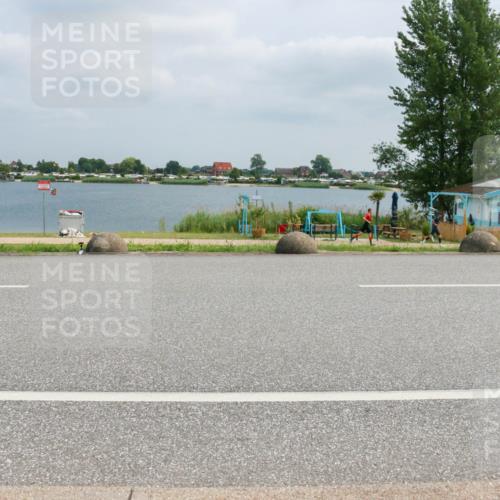 21.06.2025 - 27. Vierlanden-Triathlon H.Heesch http://msf.ph/oto/8027218 15.06.2025 12:19:36 Radfahren 637, 646, 647, 947, 953 meine-sportfotos.de