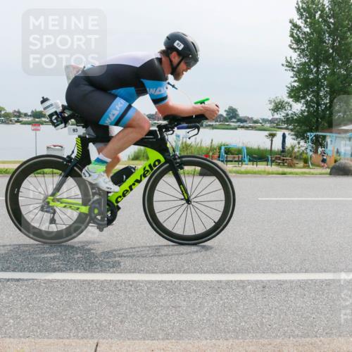 21.06.2025 - 27. Vierlanden-Triathlon H.Heesch http://msf.ph/oto/8027278 15.06.2025 11:21:05 Radfahren 93, 142, 856 meine-sportfotos.de
