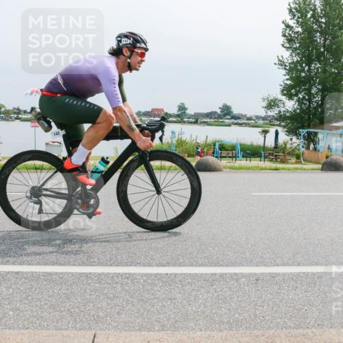 21.06.2025 - 27. Vierlanden-Triathlon H.Heesch http://msf.ph/oto/8027295 15.06.2025 11:21:09 Radfahren 93, 142 meine-sportfotos.de
