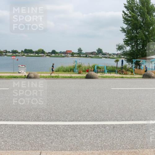 21.06.2025 - 27. Vierlanden-Triathlon H.Heesch http://msf.ph/oto/8027368 15.06.2025 12:19:39 Radfahren 637, 646, 647, 844, 855, 953 meine-sportfotos.de