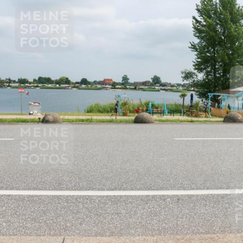21.06.2025 - 27. Vierlanden-Triathlon H.Heesch http://msf.ph/oto/8027395 15.06.2025 12:19:40 Radfahren 637, 646, 647, 844, 855, 953 meine-sportfotos.de