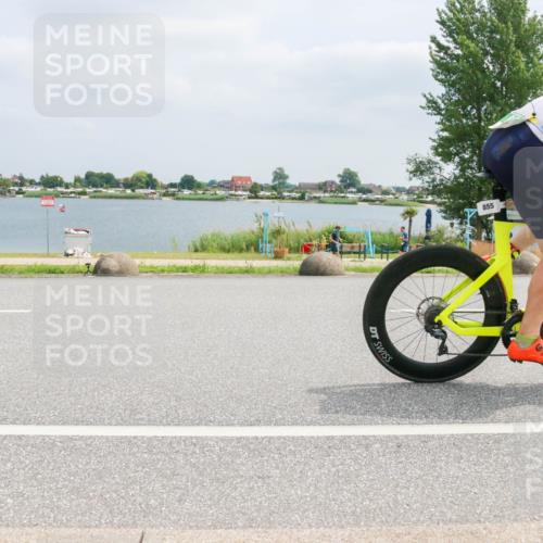21.06.2025 - 27. Vierlanden-Triathlon H.Heesch http://msf.ph/oto/8027438 15.06.2025 12:19:41 Radfahren 646, 647, 844, 855, 953 meine-sportfotos.de