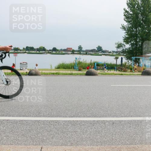 21.06.2025 - 27. Vierlanden-Triathlon H.Heesch http://msf.ph/oto/8027500 15.06.2025 11:22:04 Radfahren 133, 224, 843 meine-sportfotos.de