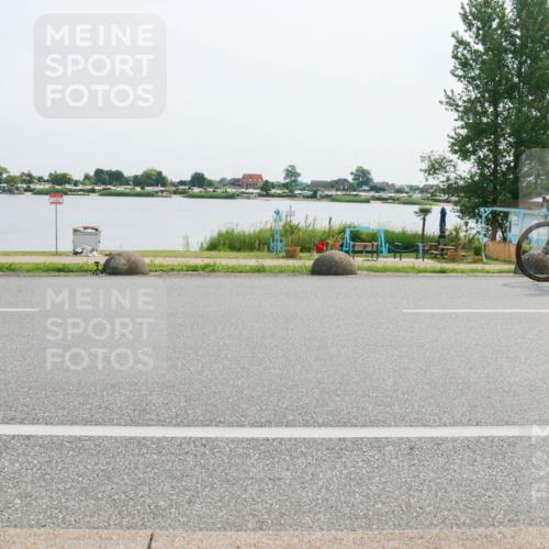 15.06.2025 - 27. Vierlanden-Triathlon H.Heesch http://msf.ph/oto/8027593 15.06.2025 10:28:31 Radfahren 108, 138, 519 meine-sportfotos.de