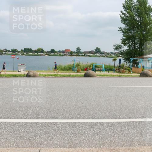 21.06.2025 - 27. Vierlanden-Triathlon H.Heesch http://msf.ph/oto/8027597 15.06.2025 12:19:45 Radfahren 678, 844, 855 meine-sportfotos.de